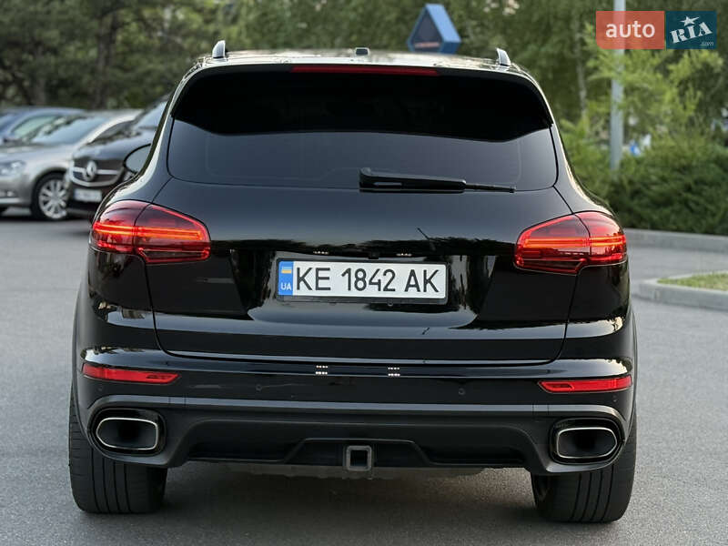 Позашляховик / Кросовер Porsche Cayenne 2017 в Києві