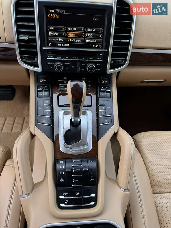 Внедорожник / Кроссовер Porsche Cayenne 2013 в Одессе