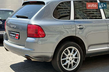 Внедорожник / Кроссовер Porsche Cayenne 2005 в 