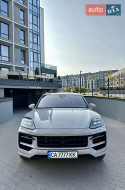 Внедорожник / Кроссовер Porsche Cayenne 2023 в Черкассах