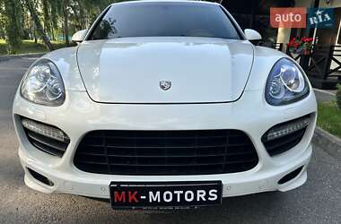 Позашляховик / Кросовер Porsche Cayenne 2010 в 