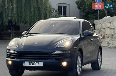 Внедорожник / Кроссовер Porsche Cayenne 2012 в 