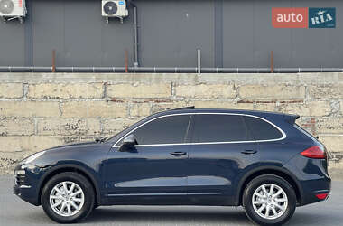 Внедорожник / Кроссовер Porsche Cayenne 2012 в 