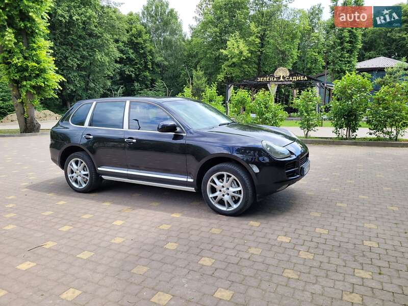 Позашляховик / Кросовер Porsche Cayenne 2004 в Долині