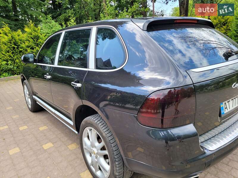 Позашляховик / Кросовер Porsche Cayenne 2004 в Долині