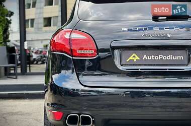Внедорожник / Кроссовер Porsche Cayenne 2013 в 