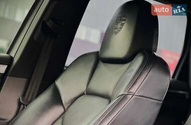 Внедорожник / Кроссовер Porsche Cayenne 2013 в 