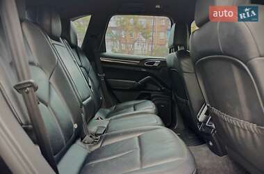 Внедорожник / Кроссовер Porsche Cayenne 2013 в 