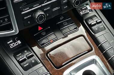 Внедорожник / Кроссовер Porsche Cayenne 2013 в 