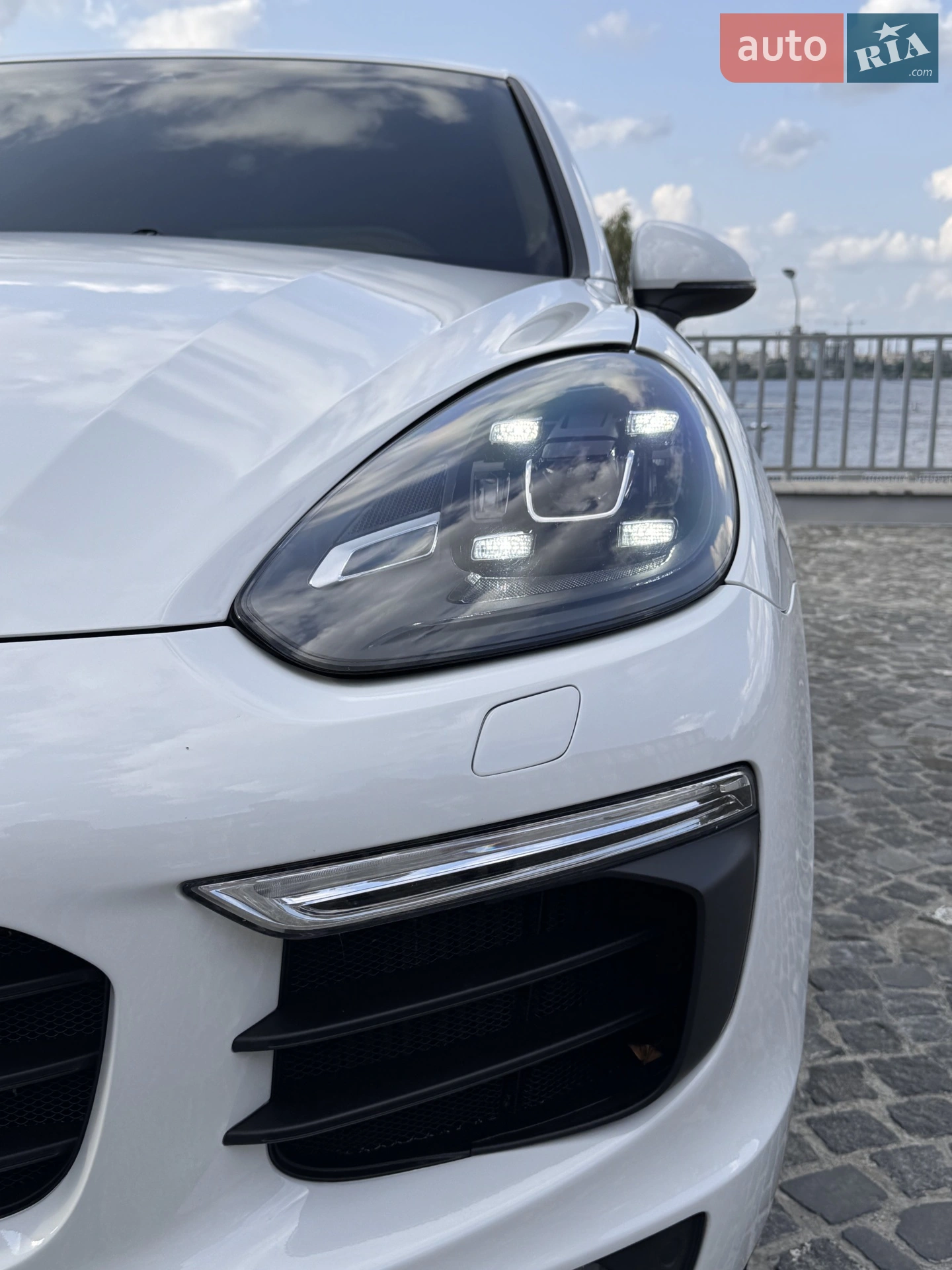2015 Porsche Cayenne - мініатюра 30