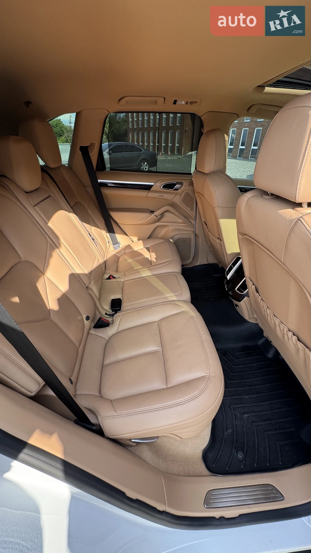 2015 Porsche Cayenne - мініатюра 35