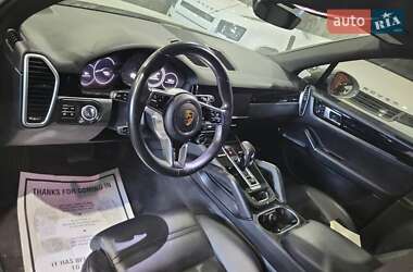 Внедорожник / Кроссовер Porsche Cayenne 2020 в 