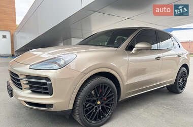 Внедорожник / Кроссовер Porsche Cayenne 2018 в 