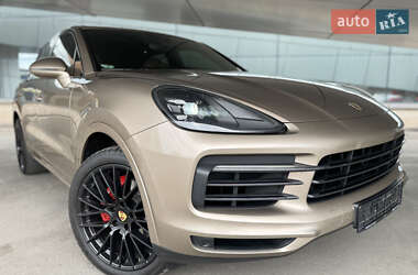 Внедорожник / Кроссовер Porsche Cayenne 2018 в 
