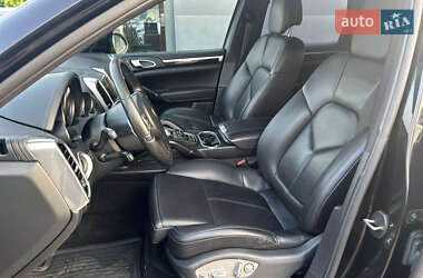 Внедорожник / Кроссовер Porsche Cayenne 2011 в 