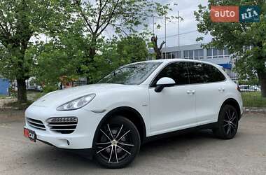 Позашляховик / Кросовер Porsche Cayenne 2014 в 
