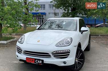 Позашляховик / Кросовер Porsche Cayenne 2014 в 