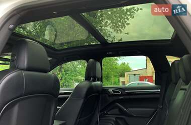 Позашляховик / Кросовер Porsche Cayenne 2014 в 