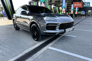 Внедорожник / Кроссовер Porsche Cayenne 2019 в 