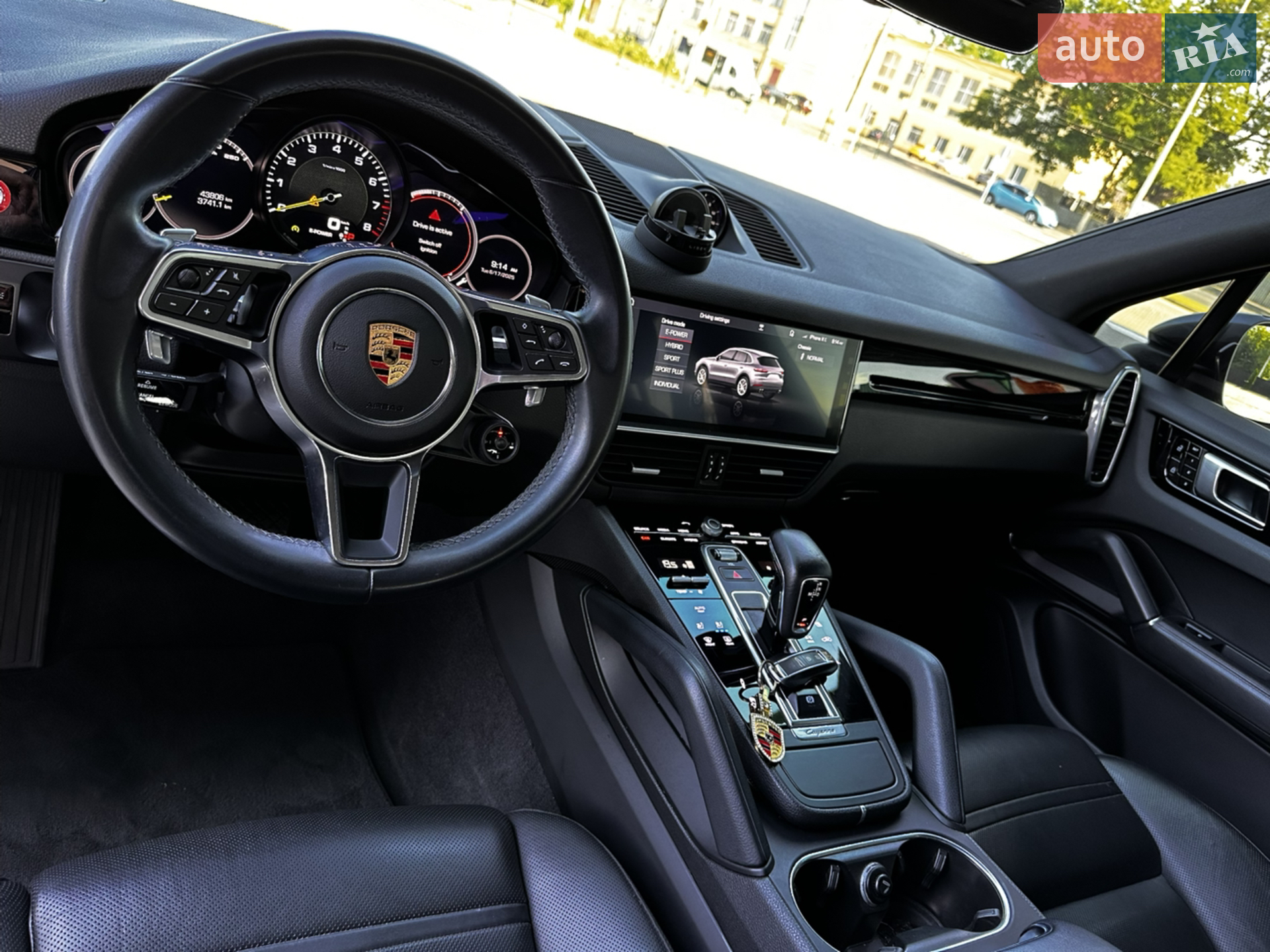 2019 Porsche Cayenne - мініатюра 35