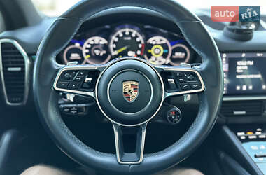 Внедорожник / Кроссовер Porsche Cayenne 2019 в 