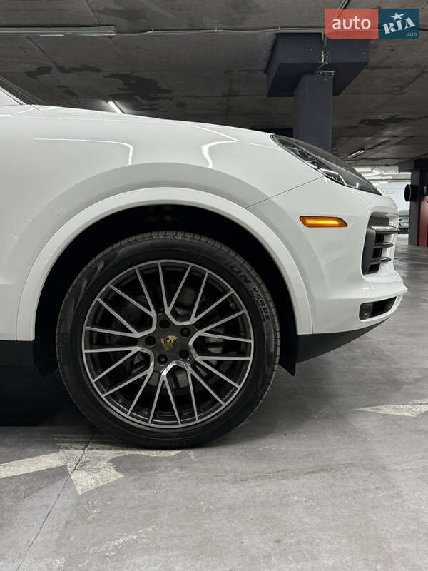 Внедорожник / Кроссовер Porsche Cayenne 2018 в Одессе
