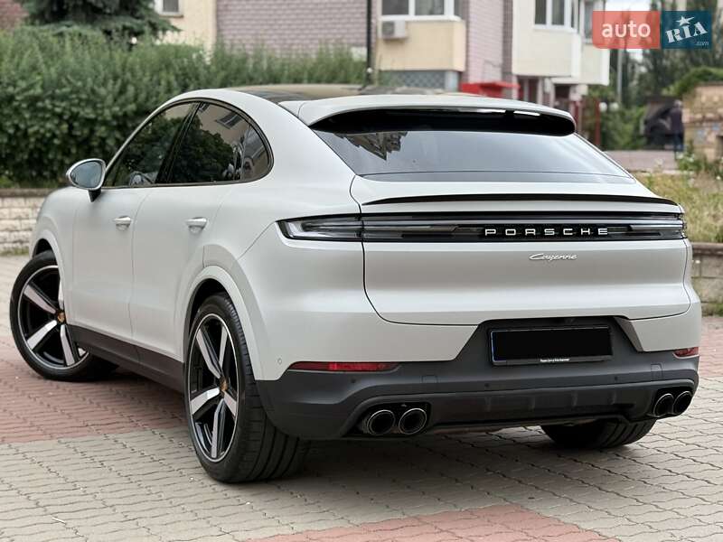 Внедорожник / Кроссовер Porsche Cayenne 2023 в Киеве