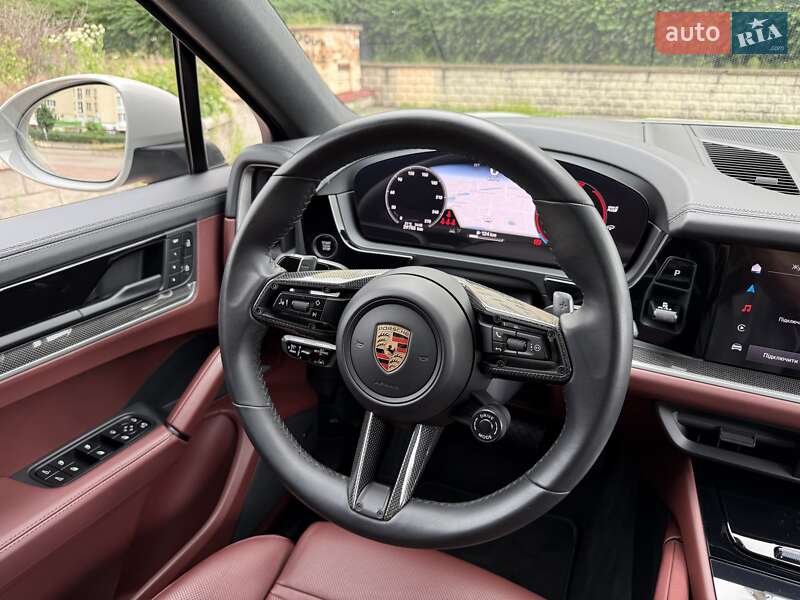 Внедорожник / Кроссовер Porsche Cayenne 2023 в Киеве