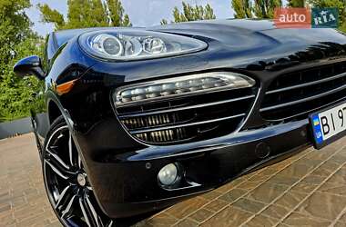 Внедорожник / Кроссовер Porsche Cayenne 2013 в 