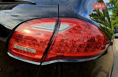 Внедорожник / Кроссовер Porsche Cayenne 2013 в 