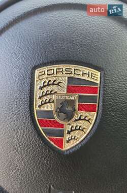 Внедорожник / Кроссовер Porsche Cayenne 2013 в 