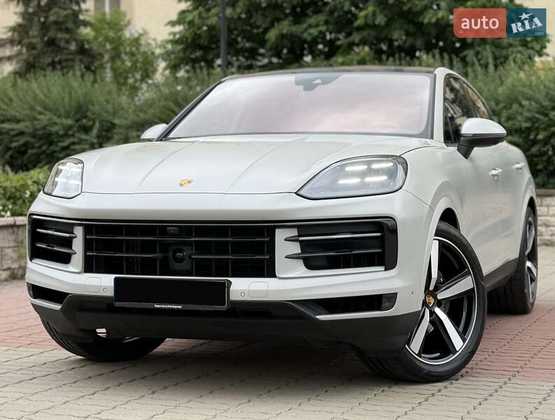 Внедорожник / Кроссовер Porsche Cayenne 2023 в 
