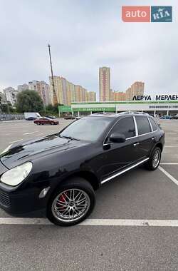 Позашляховик / Кросовер Porsche Cayenne 2004 в Києві