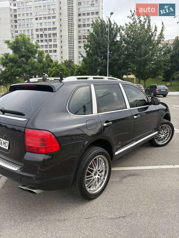 Позашляховик / Кросовер Porsche Cayenne 2004 в Києві