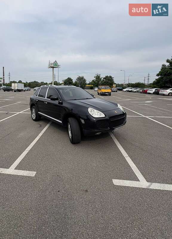 Позашляховик / Кросовер Porsche Cayenne 2004 в Києві
