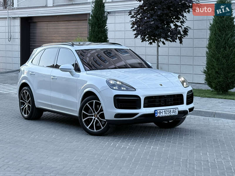 Внедорожник / Кроссовер Porsche Cayenne 2019 в Одессе