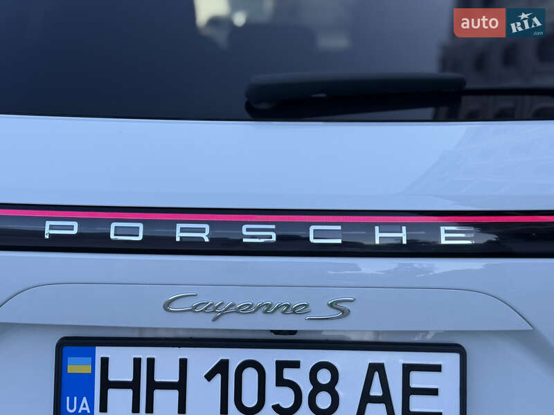 Внедорожник / Кроссовер Porsche Cayenne 2019 в Одессе