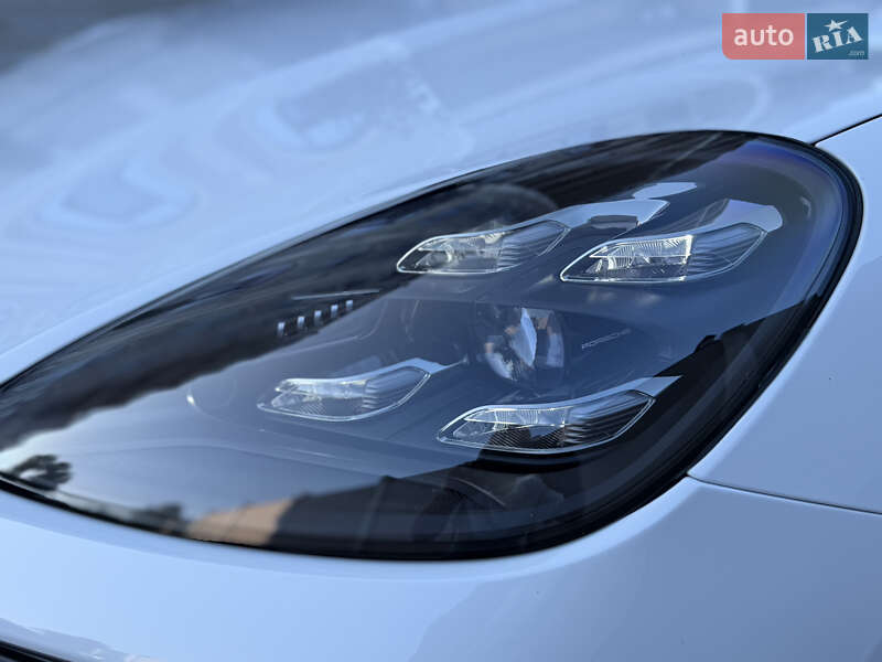Внедорожник / Кроссовер Porsche Cayenne 2019 в Одессе
