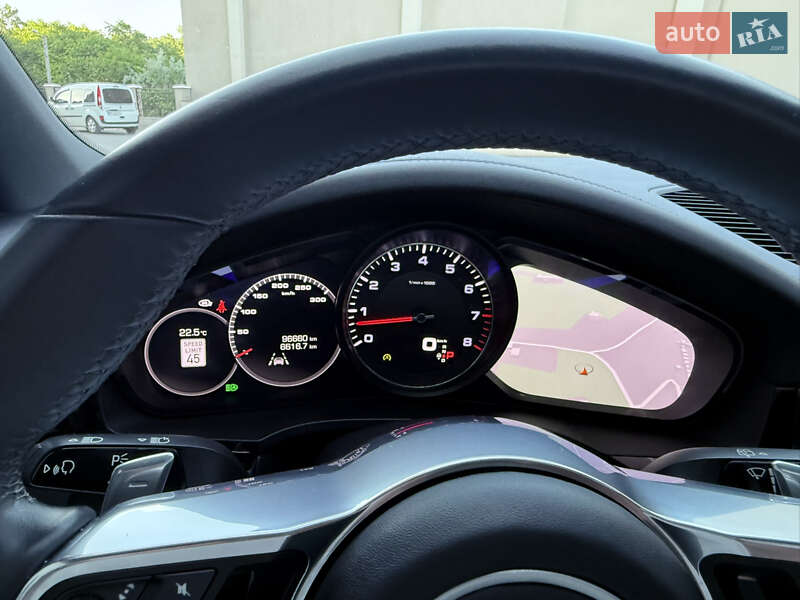 Внедорожник / Кроссовер Porsche Cayenne 2019 в Одессе