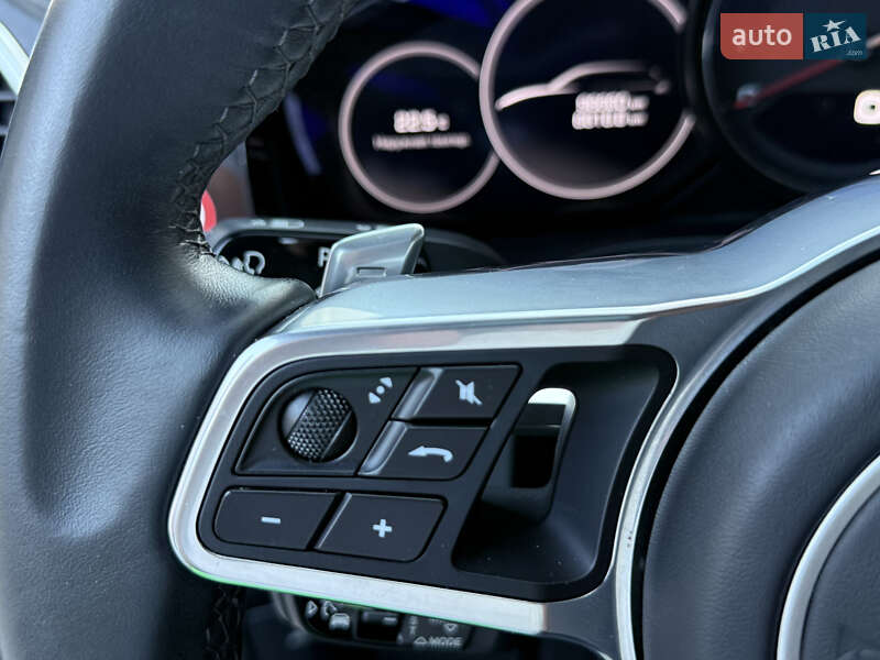 Внедорожник / Кроссовер Porsche Cayenne 2019 в Одессе