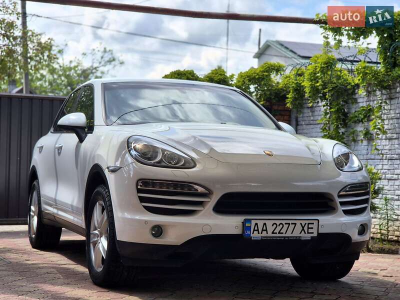 Позашляховик / Кросовер Porsche Cayenne 2013 в Запоріжжі