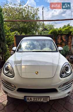 Внедорожник / Кроссовер Porsche Cayenne 2013 в 