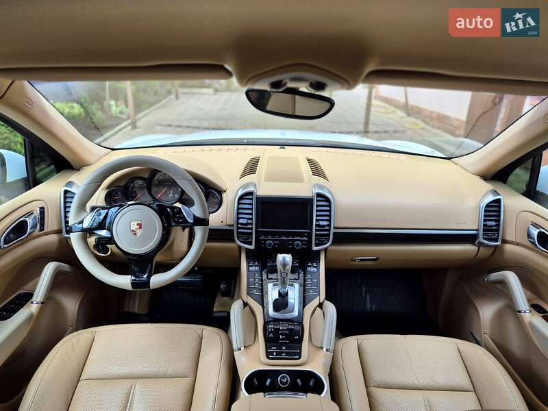 Позашляховик / Кросовер Porsche Cayenne 2013 в Запоріжжі