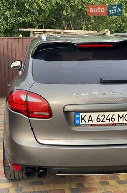 Внедорожник / Кроссовер Porsche Cayenne 2010 в 
