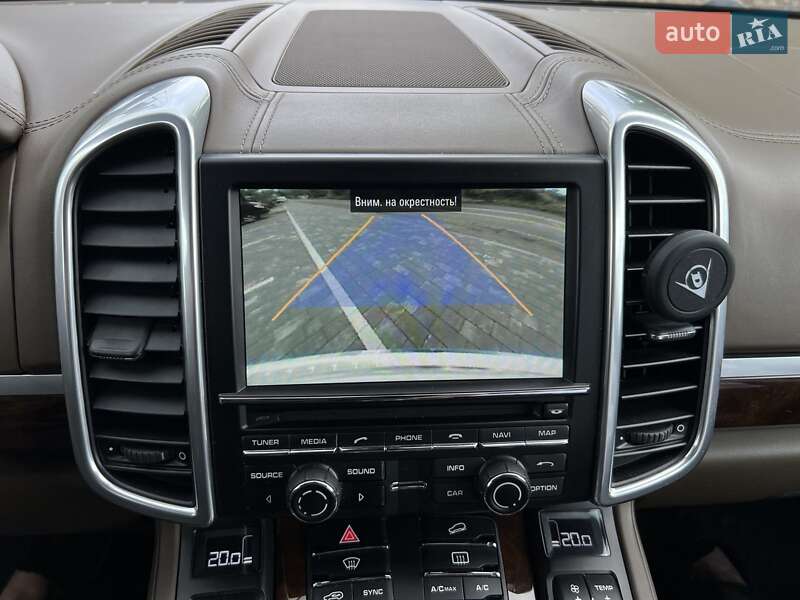 Позашляховик / Кросовер Porsche Cayenne 2013 в 