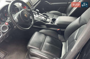 Внедорожник / Кроссовер Porsche Cayenne 2013 в 