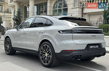 Позашляховик / Кросовер Porsche Cayenne 2024 в 