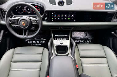 Позашляховик / Кросовер Porsche Cayenne 2024 в 