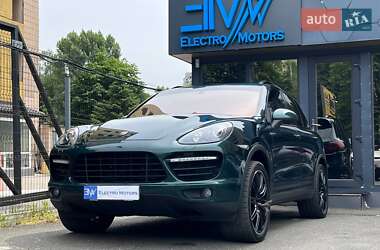 Внедорожник / Кроссовер Porsche Cayenne 2013 в 