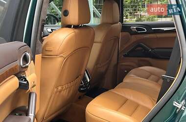 Внедорожник / Кроссовер Porsche Cayenne 2013 в 